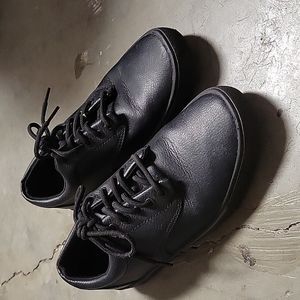 TredSafe M9/W10w black nonslip shoes